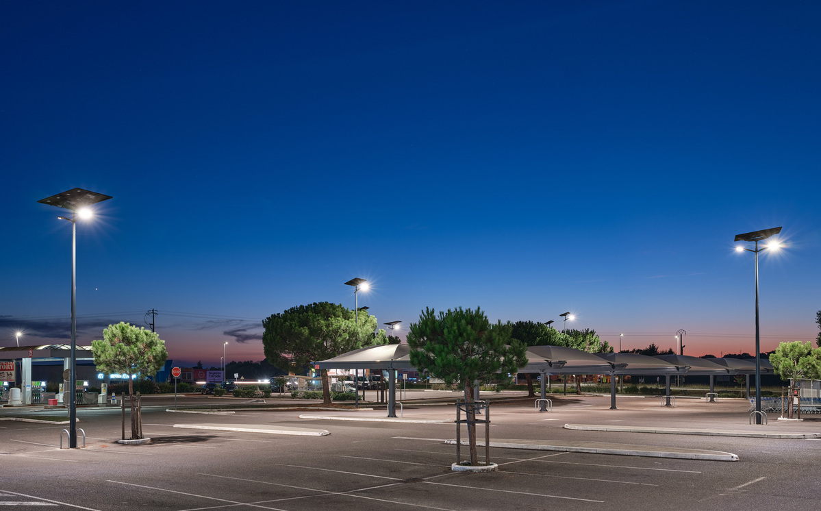 Lampadaire photovoltaique pour parking GD / GMS
