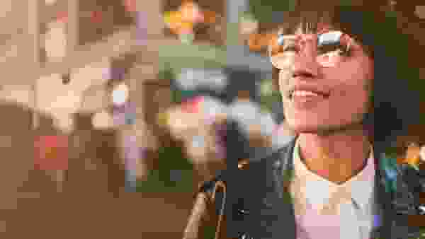 femme-regarde-avenir