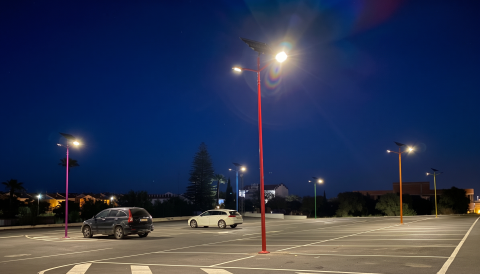 Iluminación solar Fonroche en Espartinas, España