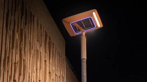 le lampadaire solaire Helia de Fonroche Lighting éclaire Los Angeles