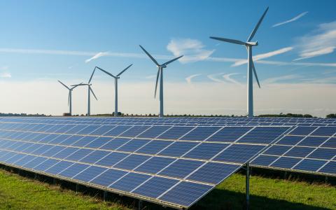 éoliennes et panneaux photovoltaïques, énergies renouvelables