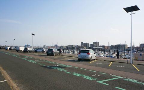 éclairage solaire parking ugap