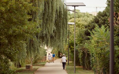 Lampadaire solaire voie verte