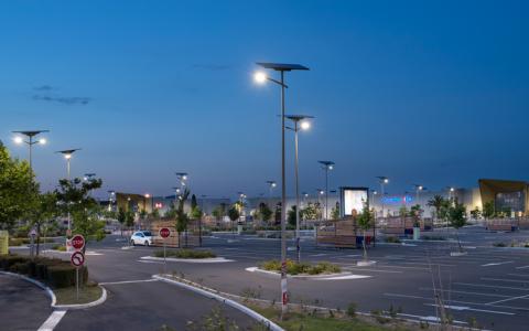 carrefour-fonroche-eclairage-solaire-autonome-france