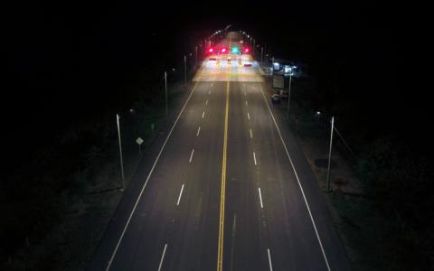 Colombian highway with French solar streetlights.