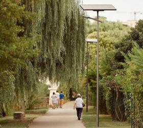 Lampadaire solaire voie verte