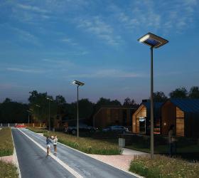 Installation rapide d'un lampadaire solaire Helia sans raccordement électrique