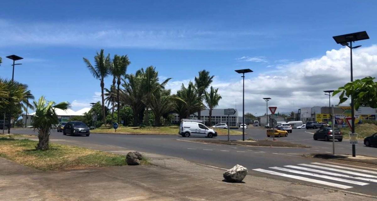 Lampadaire solaire Rond point Guadeloupe